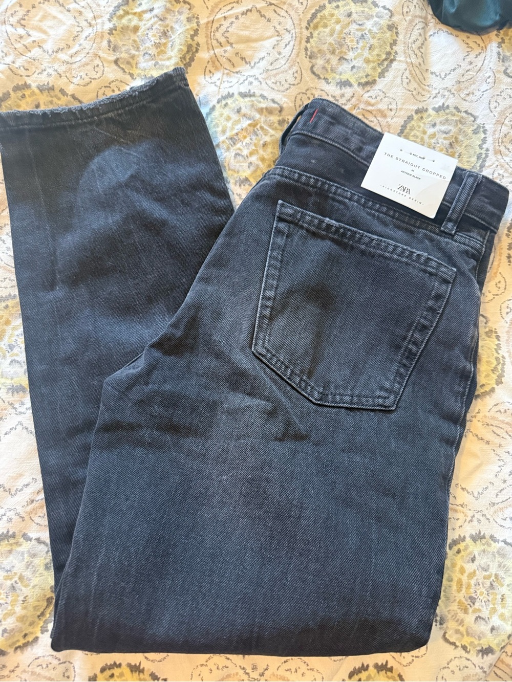 Zara women’s black/grey Straight-Leg Jeans